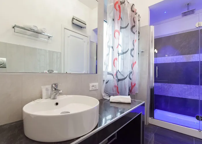 Town House Fontana Di Trevi 4*