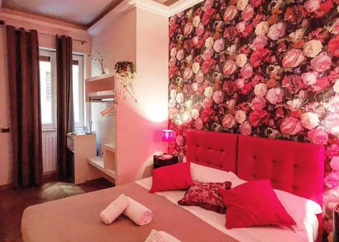 Town House Fontana Di Trevi 4*
